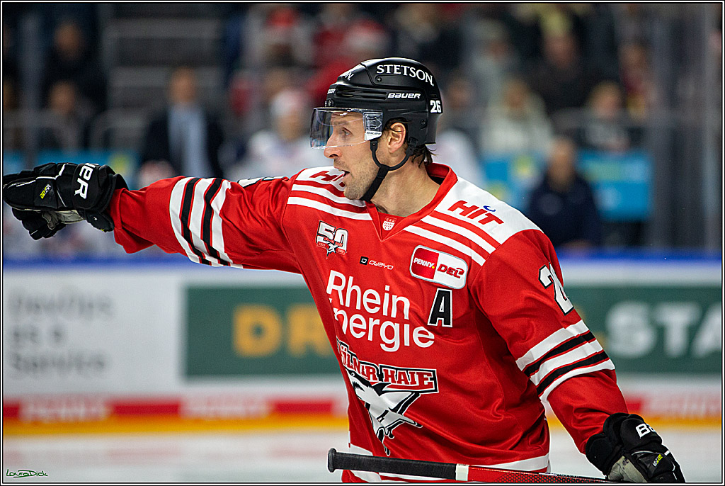 PENNY DEL; Koelner Haie- Schwenninger Wild Wings; Koeln, 06.12.2022